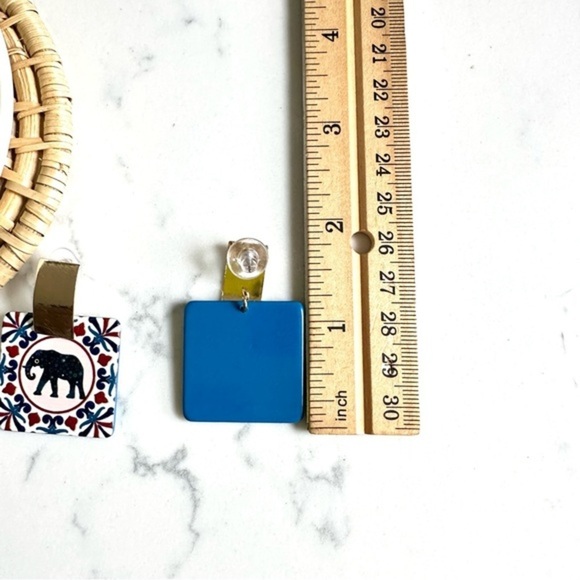 2/$30🌵 Elephant Earrings Bohemian Bali Gold Accents Acrylic Square Boho Jewelry - Picture 6 of 7